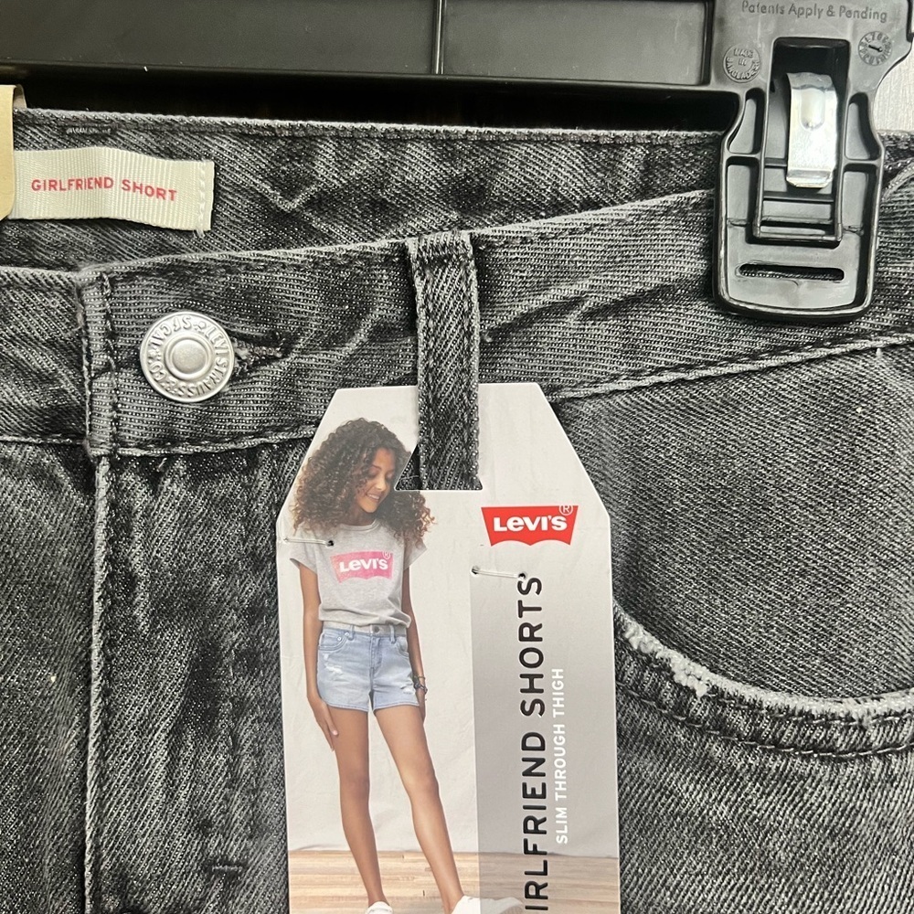 Levi’s (Girls 12) Girlfriend Shorty Shorts with adjustable waistband-NWT - Picture 3 of 7
